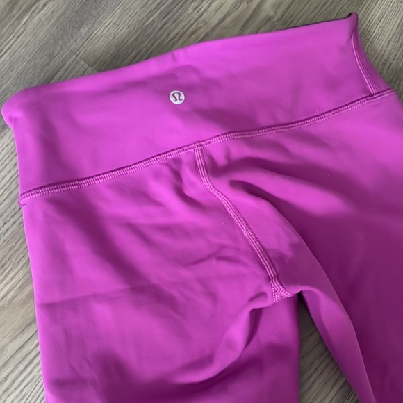 Lululemon Wunder Under Crop Reversible - Picture 5 of 9